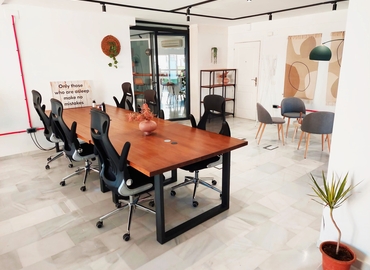Alquile sala de juntas en Málaga 200 m², Calle Puerto 14 - 1 | MatchOffice