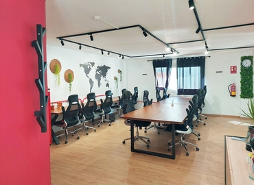 Reserve sala de conferencias en Málaga 200 m², Calle Puerto 14 - 5 | MatchOffice.es