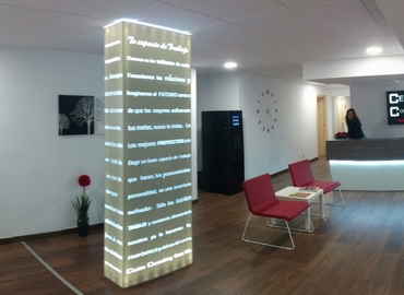 Explore oficinas compartidas en València 47 m², Gran Via del Marqués del Túria - 8 | MatchOffice.es