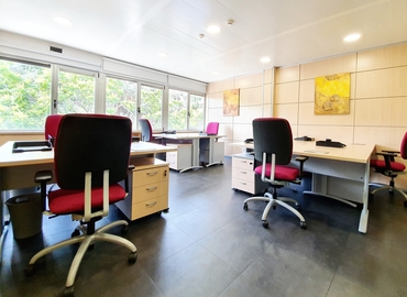 Alquile oficinas compartidas en Madrid Centro 1300 m², Calle de Velázquez 157 - 16 | MatchOffice.es