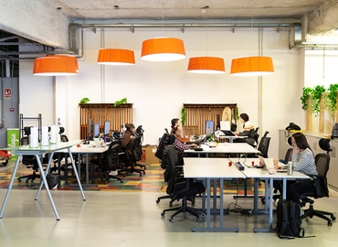Observe coworking en Vallés Occidental 1200 m², Carrer del Sol 62 - 5 | MatchOffice.es