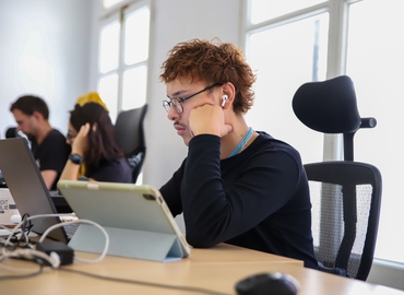 Explore oficinas de coworking en Gràcia 100 m², Carrer de Joaquim Ruyra 9 - 2 | MatchOffice