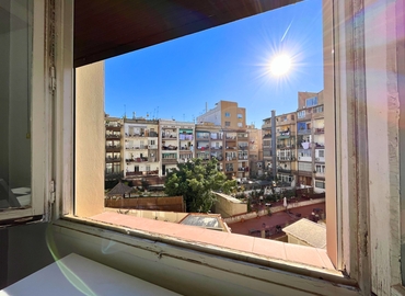 Oficina comercial disponible para alquilar en Eixample 16 m², Plaça del Doctor Letamendi 7 - 3 | MatchOffice.es