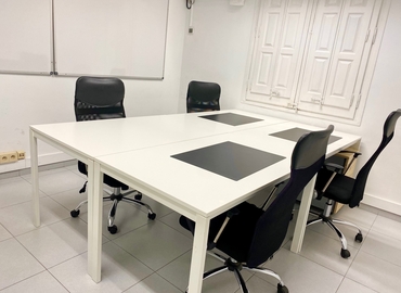 Únase a nuestra oficina virtual en Eixample, Plaça del Doctor Letamendi 7 - 1 | MatchOffice.es