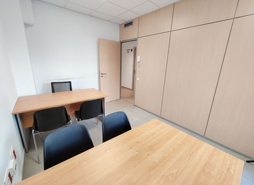 Office Carrer de Còrsega 199 08036 Eixample