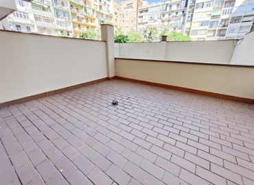 Office Carrer de Còrsega 199 08036 Eixample