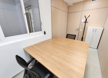 Office Carrer de Còrsega 199 08036 Eixample