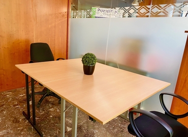 Despacho en alquiler en Eixample 20 m², Plaça del Doctor Letamendi 1 - 2 | MatchOffice.es