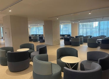 309 m² Conference room in Malaga, Avenida del Mar 7 (29630) - 2 | MatchOffice