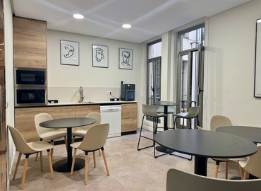 Reserve sala de reuniones en Madrid Centro 40 m², Calle Gran Vía 6 - 10 | MatchOffice.es