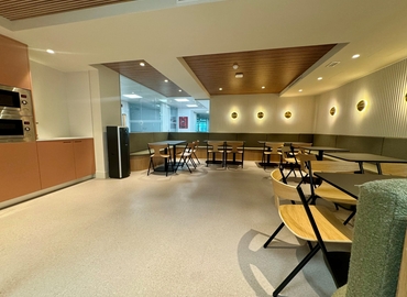 Centros de negocio en alquiler en Madrid Centro 4000 m², Plaza de Carlos Trías Bertrán 4 - 5 | MatchOffice.es