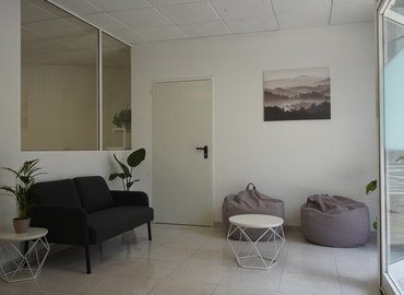 Explore coworking en València 135 m², Avinguda de les Balears 9 - 6 | MatchOffice