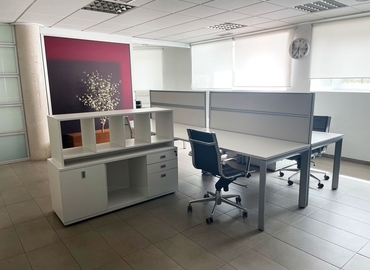 Office Carrer Metge Rafael Navarro 22 03660 Alicante