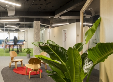 Oficina disponible para alquilar en Madrid Chamartín 200 m², Calle de López de Hoyos 141 - 1 | MatchOffice.es