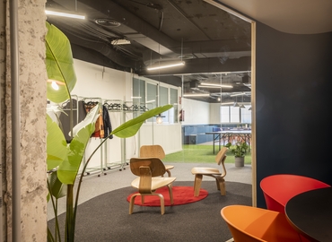 Oficina comercial en alquiler en Madrid Chamartín 200 m², Calle de López de Hoyos 141 - 4 | MatchOffice.es