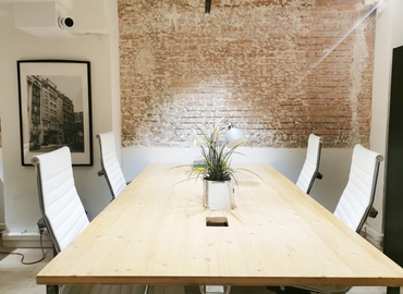 Despacho en alquiler en Eixample 30 m², Carrer de Mallorca 103 - 2 | MatchOffice.es