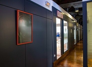 Centros de negocio en alquiler en Cornellá del Llobregat 300 m², Avenida de los Alpes 48 - 59 | MatchOffice