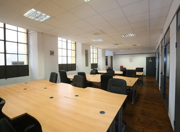 Parque empresarial disponible para alquilar en Cornellá del Llobregat 300 m², Avenida de los Alpes 48 - 22 | MatchOffice