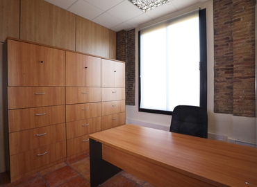 Parque empresarial en alquiler en Cornellá del Llobregat 300 m², Avenida de los Alpes 48 - 26 | MatchOffice.es