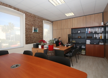 300 m² Business park in Cornella del Llobregat, Avenida de los Alpes 48 (08940) - 36 | MatchOffice.com