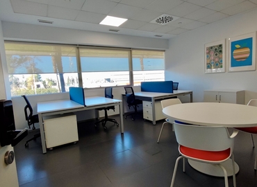 Business center en alquiler en Sevilla 2500 m², C/ José Delgado Brackembury nº 11 - 20 | MatchOffice.es