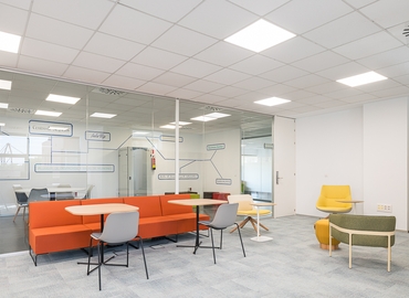 Observe coworking en Sevilla 233 m², C/ José Delgado Brackembury nº 11 - 5 | MatchOffice.es