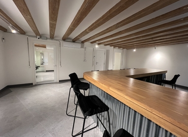 Meeting room Carrer de la Reina Cristina 10 08003 Ciutat Vella