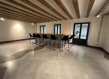 Meeting room Carrer de la Reina Cristina 10 08003 Ciutat Vella