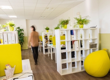 60 m² Shared office  in Seville, Avenida de Emilio Lemos 2 (41020) - 0 | MatchOffice.com
