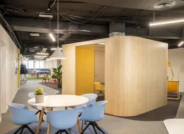 Despacho disponible para alquilar en Madrid Chamartín 200 m², Calle de López de Hoyos 141 - 7 | MatchOffice