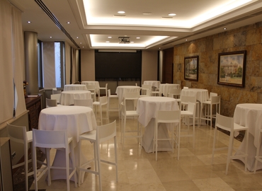 Alquile sala de juntas en Madrid Chamartín , Calle Xaudaró 2 - 4 | MatchOffice.es