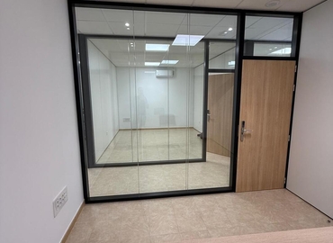 Alquile oficinas de coworking en A Coruña 14 m², Rúa Agrelo 4 - 33 | MatchOffice