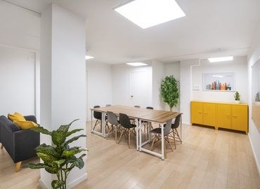 Alquile coworking en Eixample 10 m², Carrer de Floridablanca 68 - 0 | MatchOffice.es