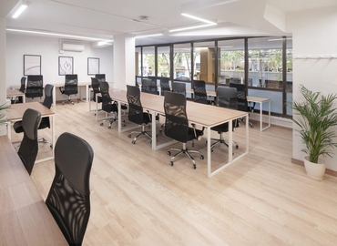Observe oficinas compartidas en Eixample 10 m², Carrer de Floridablanca 68 - 2 | MatchOffice.es