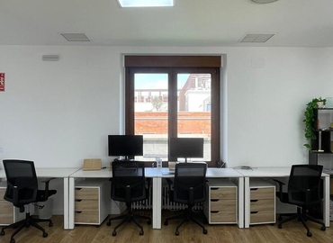 Despacho disponible para alquilar en Sur Occidental 60 m², Calle Villanueva 16 - 7 | MatchOffice