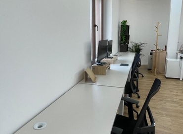 Oficina comercial en alquiler en Sur Occidental 60 m², Calle Villanueva 16 - 3 | MatchOffice.es