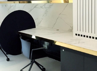 Explore oficinas de coworking en València 10 m², Carrer del Pintor Gisbert 8 - 4 | MatchOffice.es