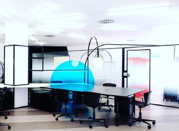 Explore oficinas de coworking en València 10 m², Carrer del Pintor Gisbert 8 - 3 | MatchOffice