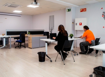 10 m² Shared office in Baix Llobregat, Carrer del Mestre Joan Corrales 107 (08950) - 8 | MatchOffice.com