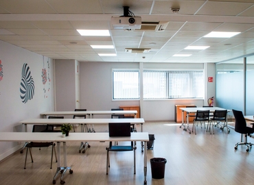 10 m² Shared workspace  in Baix Llobregat, Carrer del Mestre Joan Corrales 107 (08950) - 11 | MatchOffice