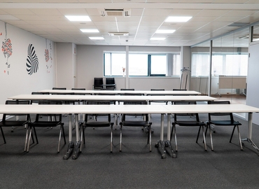 Explore coworking en Baix Llobregat 10 m², Carrer del Mestre Joan Corrales 107 - 6 | MatchOffice.es