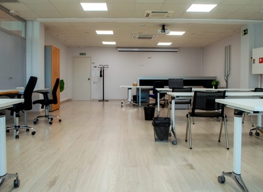 Explore oficinas compartidas en Baix Llobregat 10 m², Carrer del Mestre Joan Corrales 107 - 10 | MatchOffice