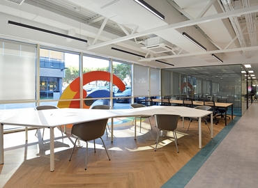 Observe oficinas de coworking en San Fernando de Henares 1000 m², Avenida de Castilla 2 - 6 | MatchOffice