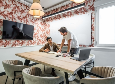 Despacho en alquiler en Madrid Chamberi 500 m², Calle de Caracas 6 - 3 | MatchOffice.es