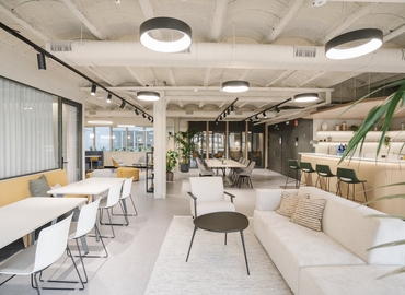 180 m² Serviced office in Eixample, Gran Via de les Corts Catalanes 630 (08007) - 1 | MatchOffice.com