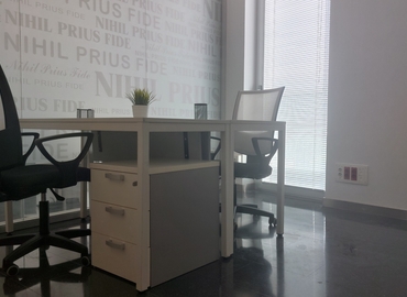 Alquile coworking en Sevilla 20 m², Plaza de las Naciones 10 - 0 | MatchOffice