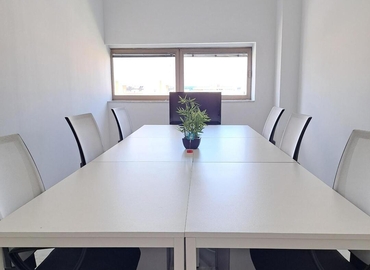 Centros de negocio en alquiler en Sevilla 2500 m², Avenida San Francisco Javier - 5 | MatchOffice.es