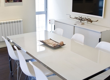 Explore oficinas compartidas en Madrid Hortaleza 10 m², Avenida de Manoteras 10 - 1 | MatchOffice.es