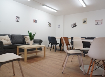 Elija sala de conferencias en Málaga , Carril de la Cordobesa - 6 | MatchOffice.es