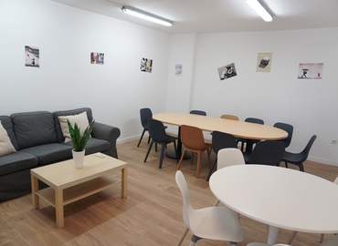 Elija sala de juntas en Málaga , Carril de la Cordobesa - 7 | MatchOffice.es